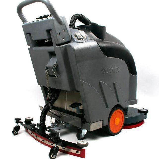 RT50D self-propelled floor scrubber with 22-inch cleaning width and 36,000 sqft/h capacity for commercial cleaning