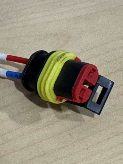 Lock and key set for floor scrubber machines with wiring connectors